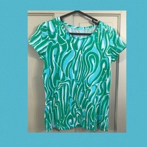 Lilly Pulitzer t-shirt medium green blue white
